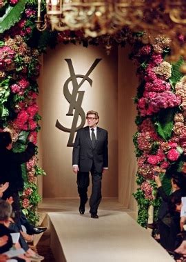 Pronuncia di Yves Saint Laurent: come pronunciare Yves Saint 